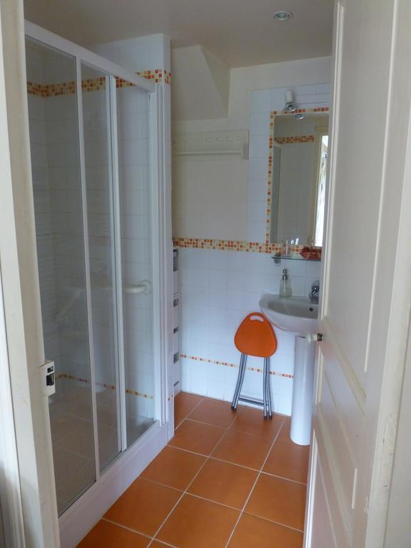 Bed and Breakfast Le Berceul La Richardais Exterior foto