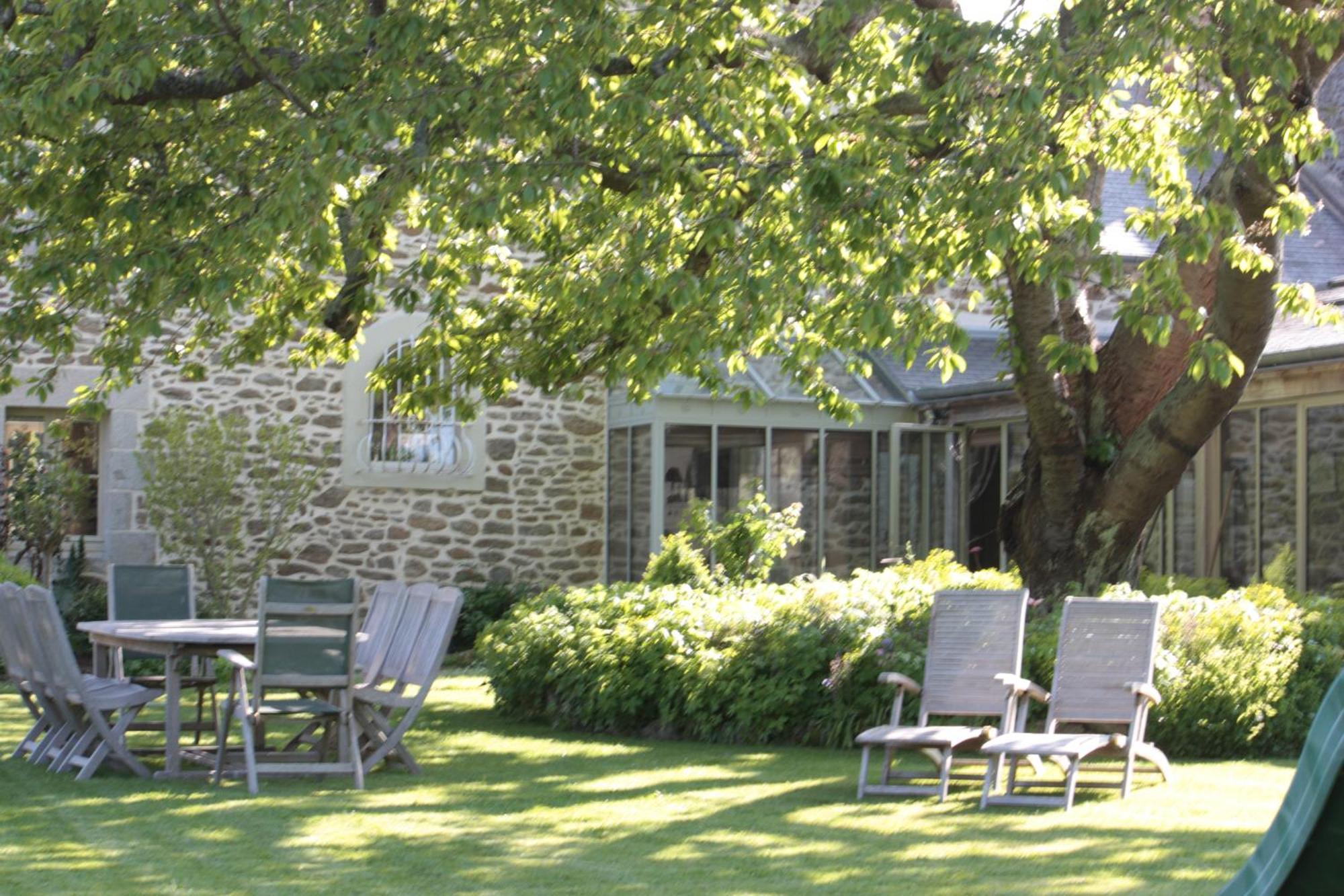 Bed and Breakfast Le Berceul La Richardais Exterior foto